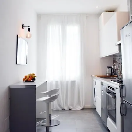 New , Garden And Parking Apartamento