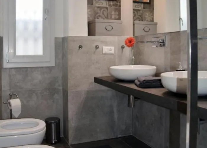 New , Garden And Parking Apartament Florencja