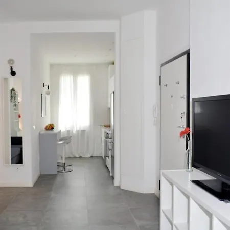 New , Garden And Parking Florenz